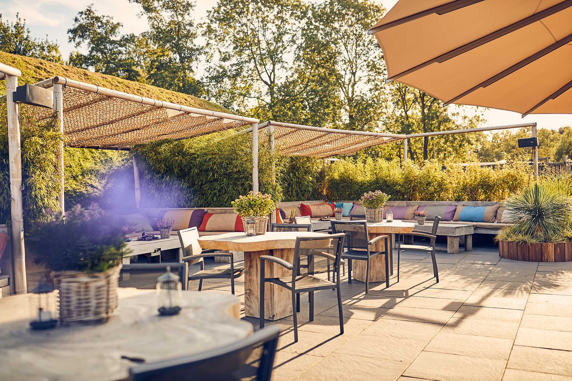 Beautiful lounge terrace in the Beemster, tucked between the fort dikes at Fort Resort Beemster's Poterne Restaurant