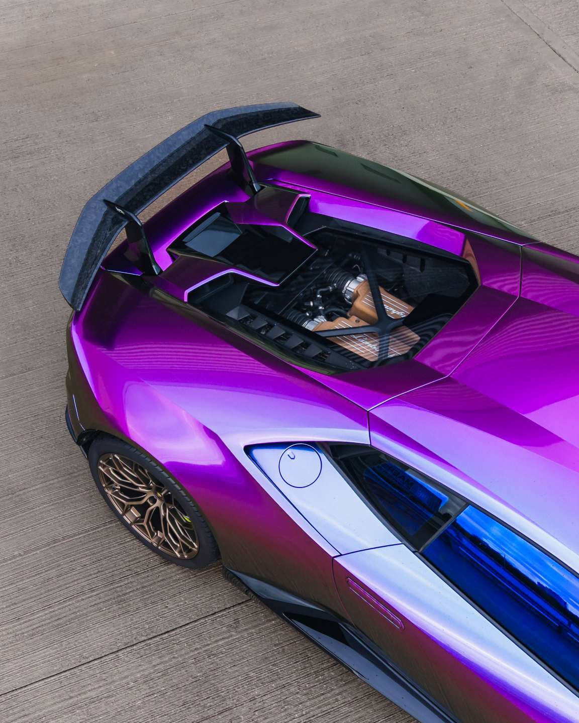 Example of dechrome around a car window