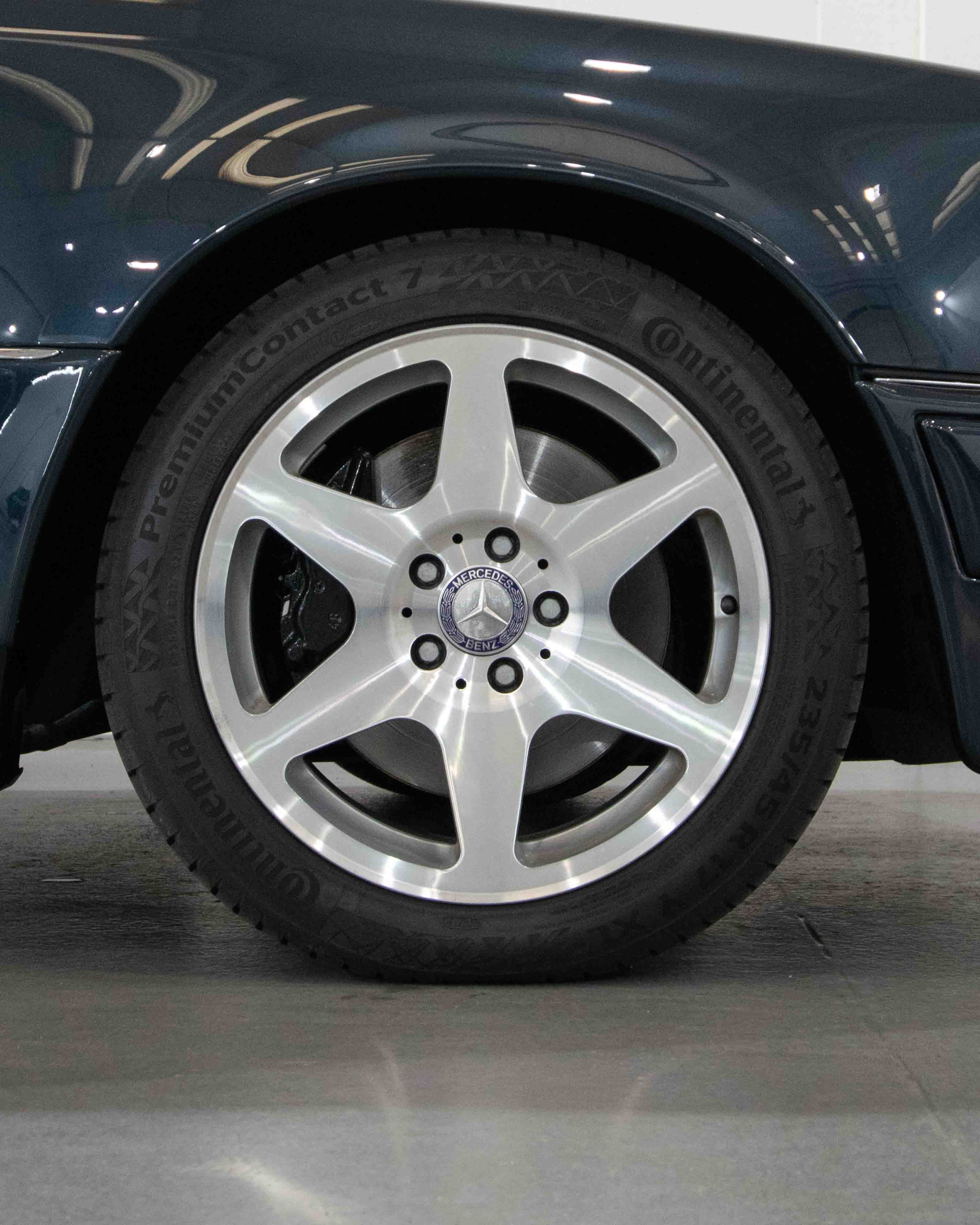 Example of Rolls Royce with a Dechrome front grill