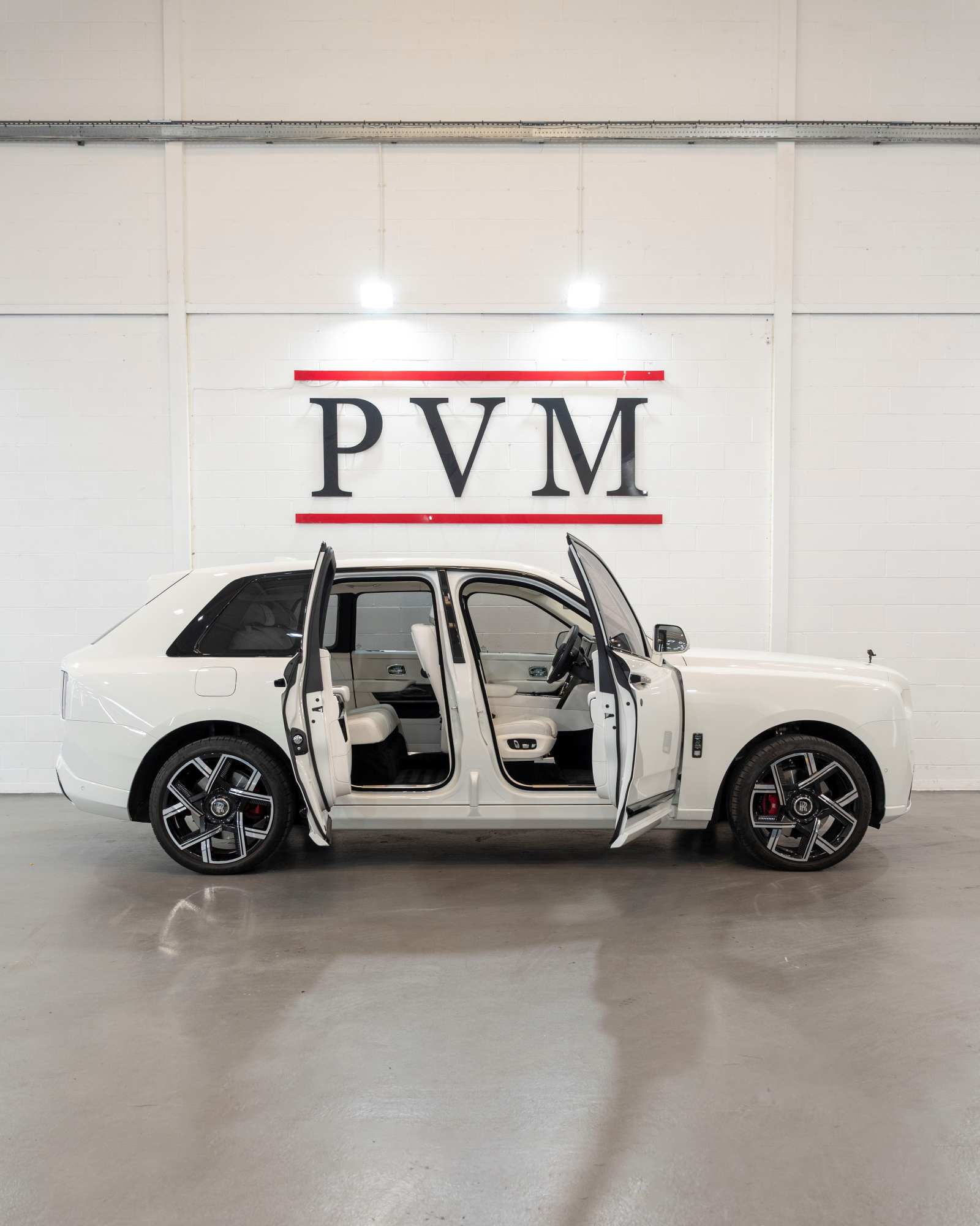 Example image of a Rolls Royce with Dechrome on the doors trims