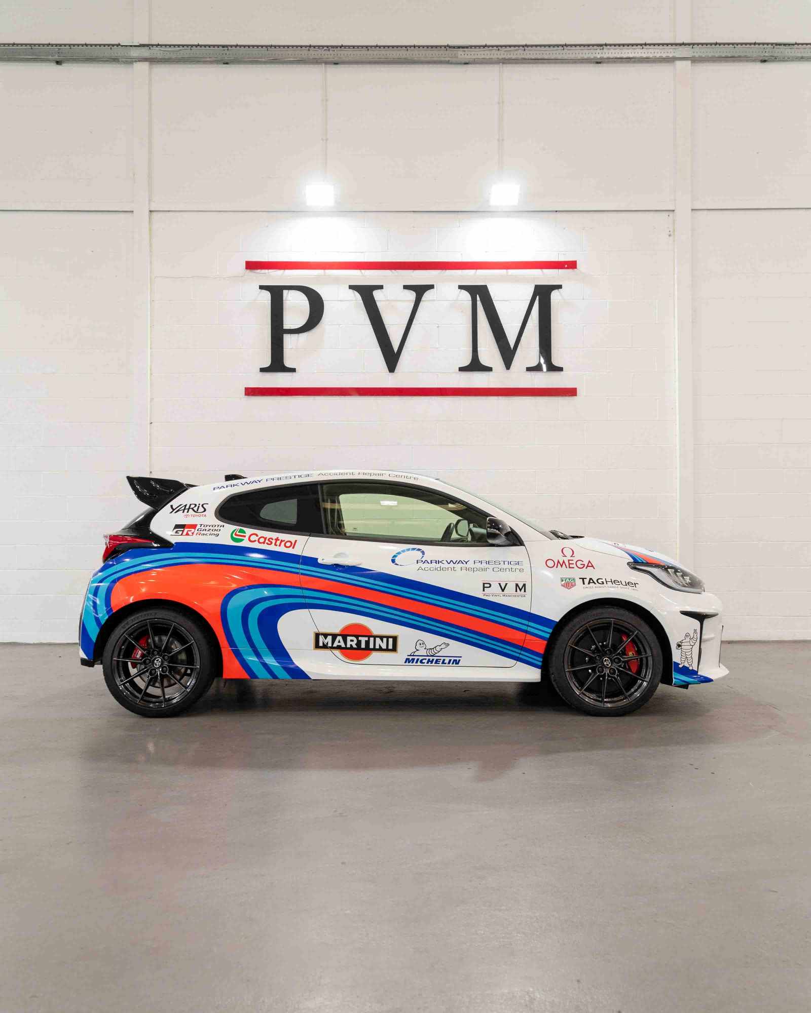 Dechrome on the front of an Audi