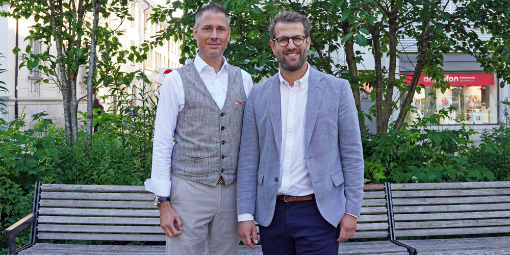 Simon May, Geschäftsführer des IFJ Institut für Jungunternehmen AG, und Samuel Zuberbühler, Leiter der Standortförderung der Stadt St.Gallen. (v.l.)