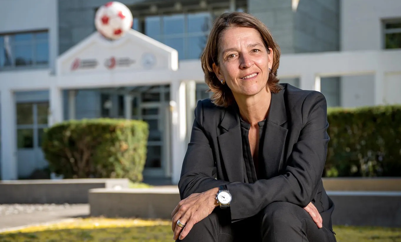 Tatjana Haenni gilt als Expertin und Pionierin im internationalen Frauenfussball. (Bild: Remo Nägeli)