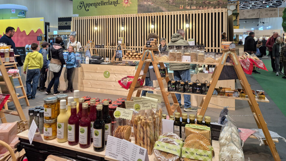 Landwirtschaft, Gewerbe und Tourismus präsentierten sich gemeinsam am Olma-Genussmarkt. 233670_DbypcrDy