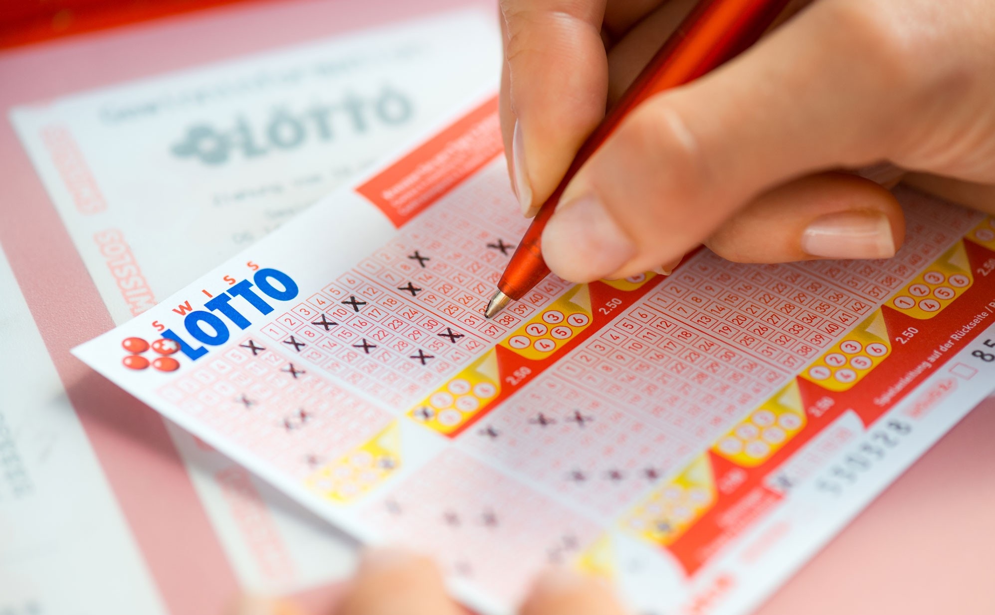 Weitere 17’000 Franken gehen an gemeinnützige Institutionen in der Schweiz und 35’000 Franken an Entwicklungshilfeprojekte ins Ausland.