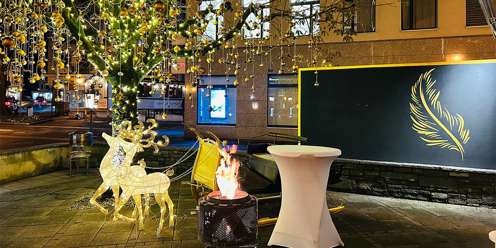 Auch dieses Jahr: 7310 Kugeln schmücken diesen Baum.