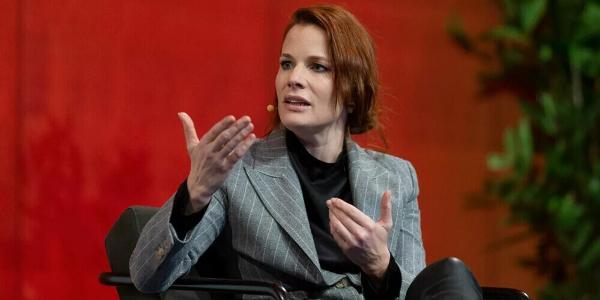 Florence Gaub referiert in Widnau.