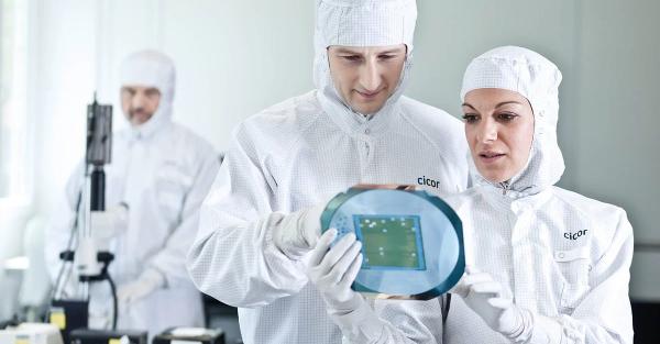 Produktion von Cicor im Werk am Hauptsitz in Bronschhofen.