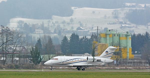 Die Sparpläne des Bundes sind für den Flughafen St.Gallen-Altenrhein existenzbedrohend. Die Sparpläne des Bundes sind für den Flughafen St.Gallen-Altenrhein existenzbedrohend.