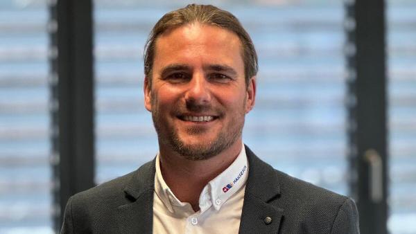 Robert Veronik machte schon früher auf die aus seiner Sicht unseriöse Praxis von Anzahlungen aufmerksam. Robert Veronik machte schon früher auf die aus seiner Sicht unseriöse Praxis von Anzahlungen aufmerksam.