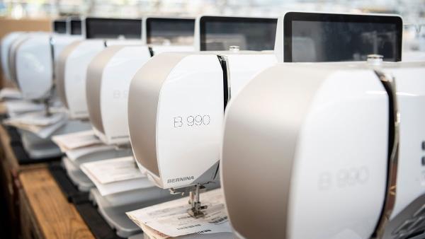 Einblick in die Montage von Bernina-Maschinen in Steckborn. (Bild: Andrea Tina Stalder)