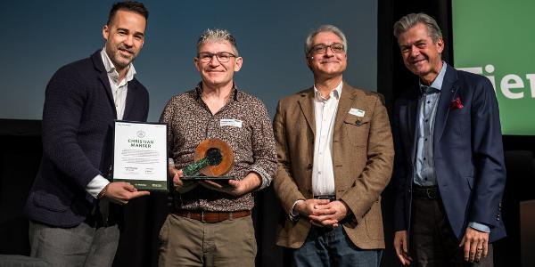 Manuel Hafner, Christian Manser, Pietro Beritelli und Gian Bazzi. Manser studierte Agronomie mit Schwerpunkt Nutztierwissenschaften an der ETH Zürich.