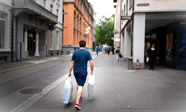 Unterwegs in der Vadianstrasse Richtung Multergasse. Unterwegs in der Vadianstrasse Richtung Multergasse.