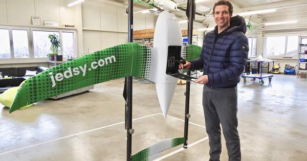 Herbert Weirather ist Gründer und Mitinhaber der Delivery Glider AG, die die Jedsy-Drohnen herstellt und einsetzt. (Bild: Claudia Hutter)