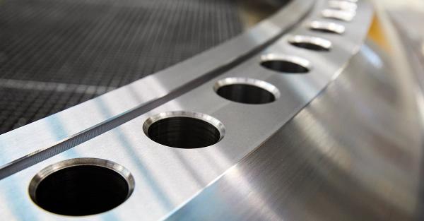 Ein Bauteil, gefräst auf einer Werkzeugmaschine von Starrag Tornos.