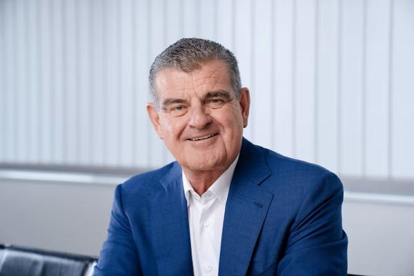 Für das Geschäftsjahr 2025 verdiente der Zugbauer Stadler Rail um Patron Peter Spuhler 60 Millionen mehr als im Vorjahr.