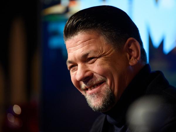 Tim Mälzer wurde auf Wunsch von einigen studentischen Mitarbeitenden eingeladen.