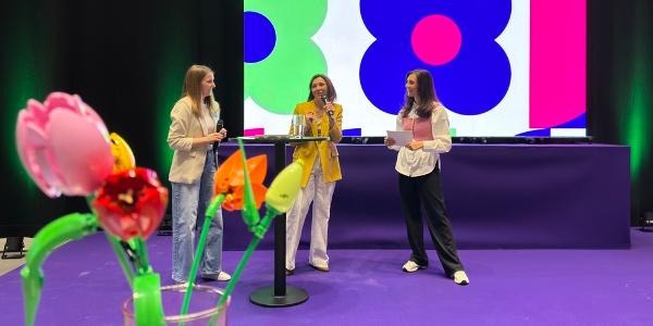 Die OFFA-Co-Messeleiterinnen Pascale Lüthi und Melanie Frei stellen mit Moderatorin Aline Rutishauser den neuen Look vor. (Bild: stz) Die OFFA-Co-Messeleiterinnen Pascale Lüthi und Melanie Frei stellen mit Moderatorin Aline Rutishauser den neuen Look vor. (Bild: stz)