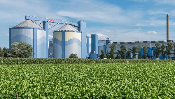 Die Zuckerfabrik in Frauenfeld wurde im Oktober 1963 in Betrieb genommen. Die Zuckerfabrik in Frauenfeld wurde im Oktober 1963 in Betrieb genommen.
