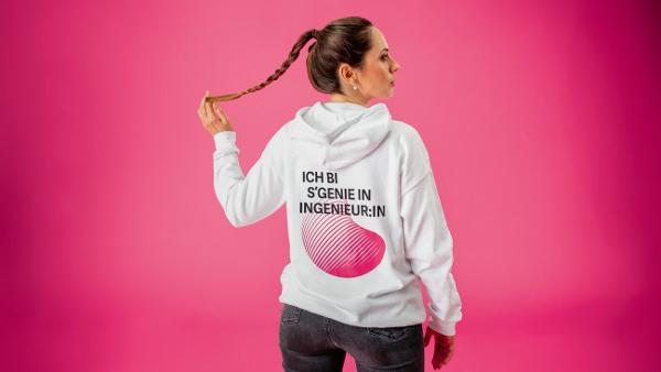 «Ich bi s’Genie in Ingenieur:in»: Neue Kampagne der OST für ihre Technik-Studiengänge. «Ich bi s’Genie in Ingenieur:in»: Neue Kampagne der OST für ihre Technik-Studiengänge.