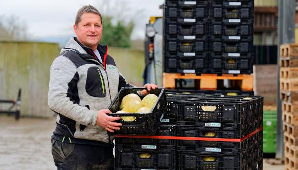 Stefan Müssigang baut im Weiler Brüschwil (Hefenhofen) Kabis und anderes Gemüse an und beliefert damit einen Grosshändler in der Schweiz. (Bild: Manuel Nagel)