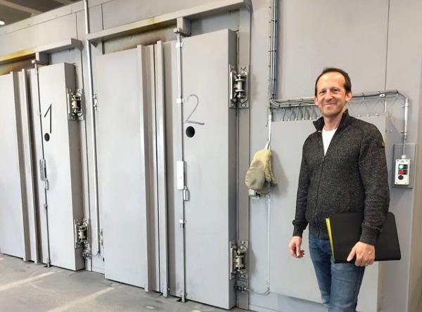 Stromfresser Lackierofen: Co-Chef und Inhaber Reto Meyer.