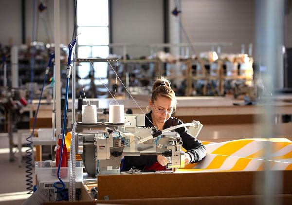 Ein Blick in die Näherei der Glatz AG.