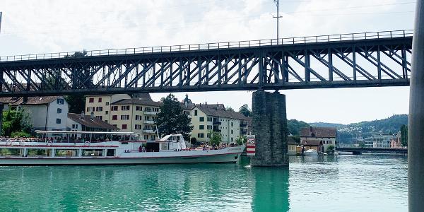 Aufgrund von Bauarbeiten ist die Zugstrecke Feuerthalen–Schaffhausen unterbrochen. (Bild: Salome Zulauf)