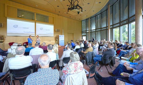 Die Konferenz Grenzdenken 2026 auf dem Lilienberg in Ermatingen stellte am 5. und 6. Juni die Frage ins Zentrum, wie Veränderung beginnt.