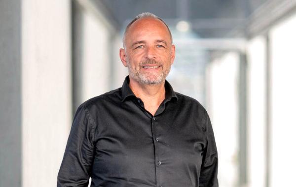Wer heute in KI-Systemen nicht vorkomme, existiere für einen wachsenden Teil seines Publikums schlicht nicht, sagt Christian Wick. Wer heute in KI-Systemen nicht vorkomme, existiere für einen wachsenden Teil seines Publikums schlicht nicht, sagt Christian Wick.