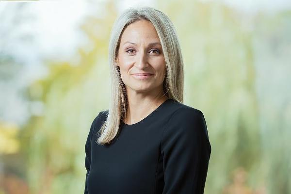 Yvonne Filipponi. Yvonne Filipponi.