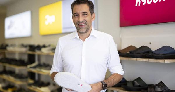 Co-CEO Claudio Minder ist eigentlich stolz auf den Schweizer Produktionsstandort in Sennwald. Co-CEO Claudio Minder ist eigentlich stolz auf den Schweizer Produktionsstandort in Sennwald.