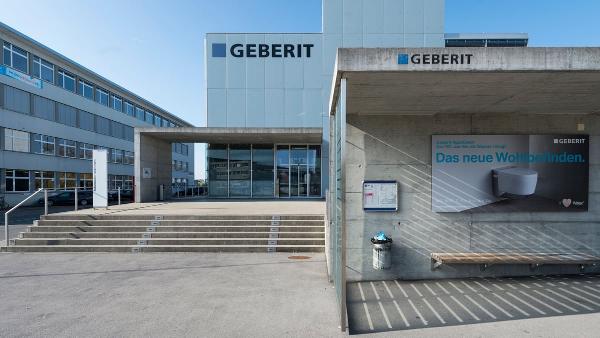 Den Sitz des Sanitärtechnikkonzerns Geberit in Rapperswil-Jona.