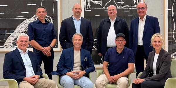 Die Jury 2026: Prof. Thomas Metzger, Mario Davatz, Daniel Wessner, Prof. Dr. Daniel Seelhofer, Thomas Harring, Thomas Bosshard, Martin Knöpfel und Heidi Bösch.