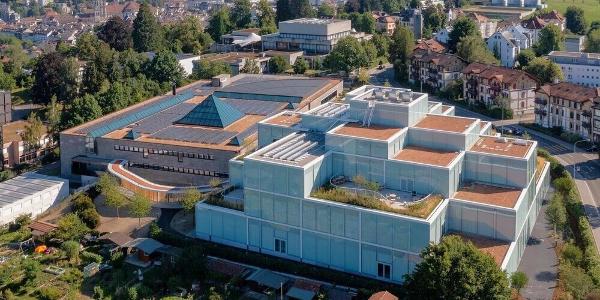 Für die direkten betrieblichen Emissionen strebt die HSG bis 2030 Netto-Null an.
