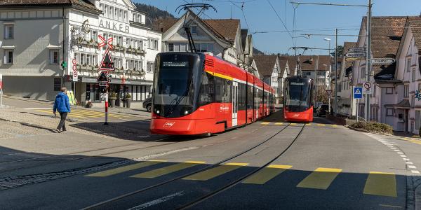 So sähe der Platz durchs Dorf mit der Doppelspur und ohne Tunnel aus.