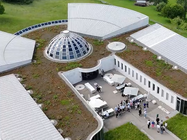 Blick auf das Weiterbildungszentrum der HSG, dem Sitze der Executive School. Blick auf das Weiterbildungszentrum der HSG, dem Sitze der Executive School.
