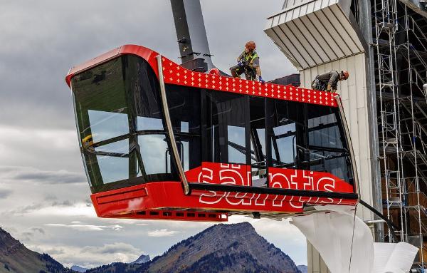 Montiert von Garaventa, herangefahren von der Emil Egger AG.