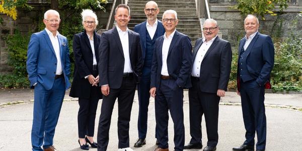 Der Cronberg-VR: Leo Brecht, Marcella Looser-Paardekooper, Alessandro Sgro, Martin Looser, Eduardo Noser, Markus Jäger und Roland Rindlisbacher.