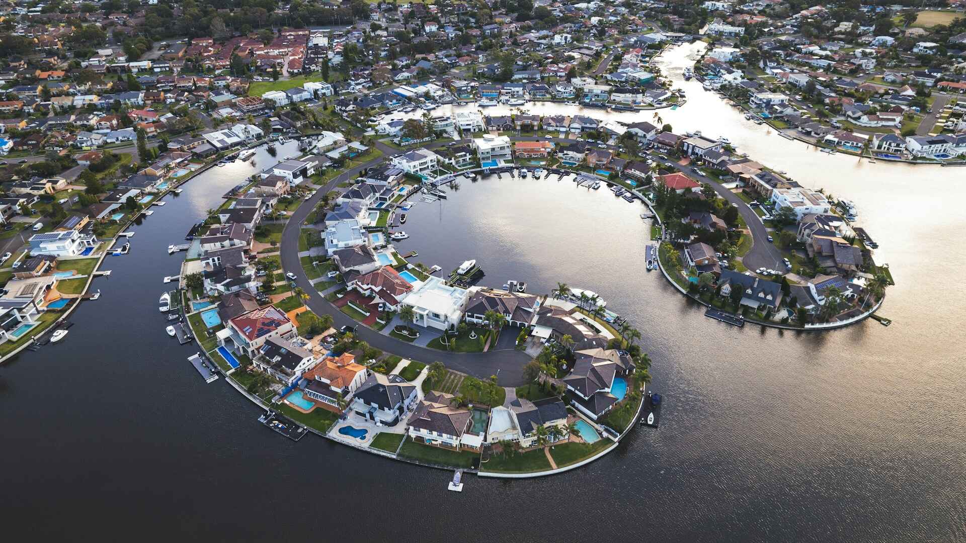 The Smart Circular Economy in Urban Planning Australia: Designing for Resource Efficiency & Zero Waste Cities
