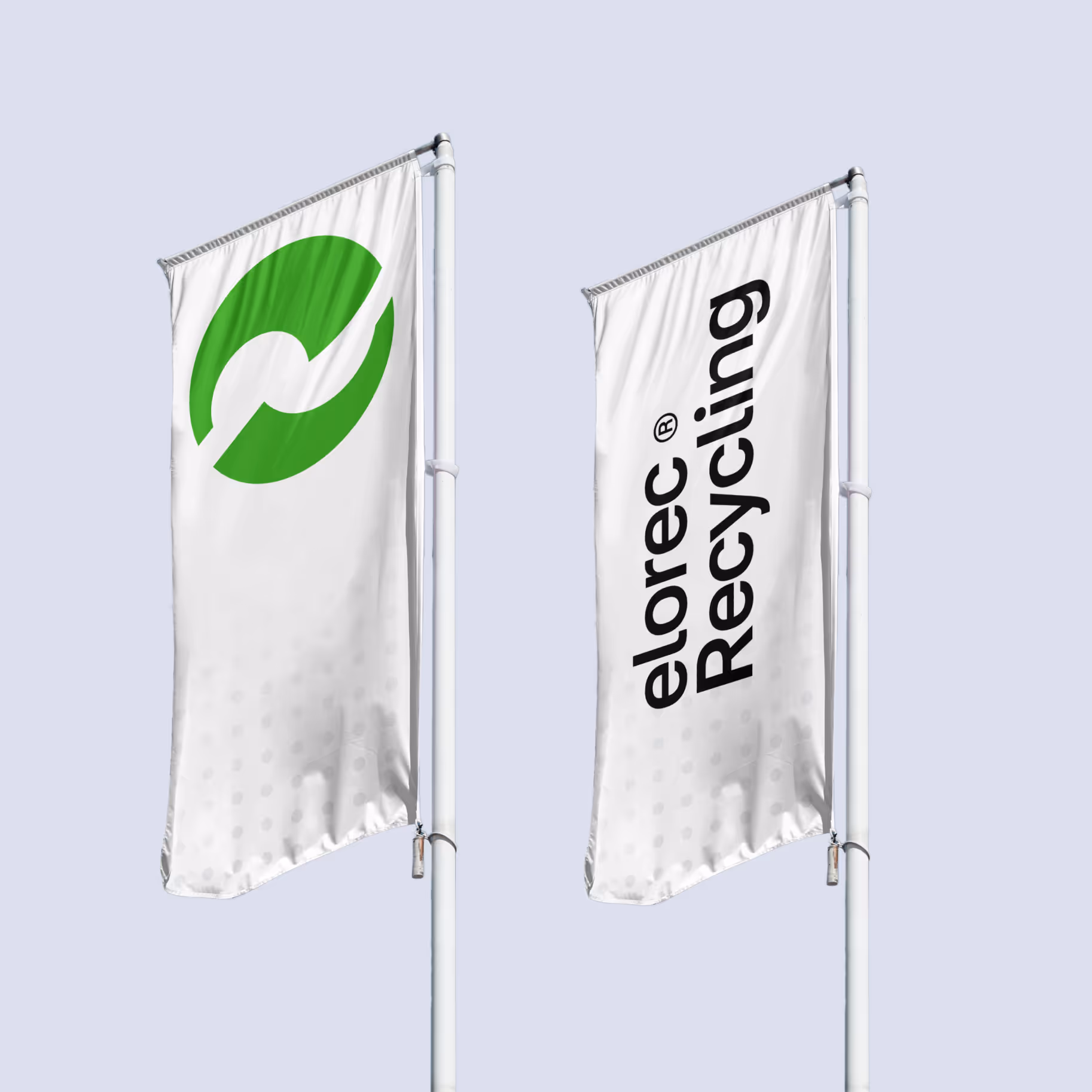 Zwei weiße Flaggen nebeneinander mit dem Logo von elorec Recycling