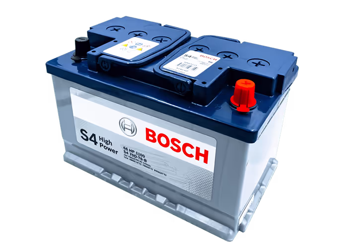 baterías automotrices, moto baterías y baterías para vehículos de servicio pesado, mostrando la variedad de productos, marcas reconocidas y el proceso de instalación en sucursales de Cobalto Acumuladores en el Estado de México. Incluye personal capacitado brindando asesoría y servicios de diagnóstico en talleres y tiendas, enfatizando calidad, servicio y atención especializada