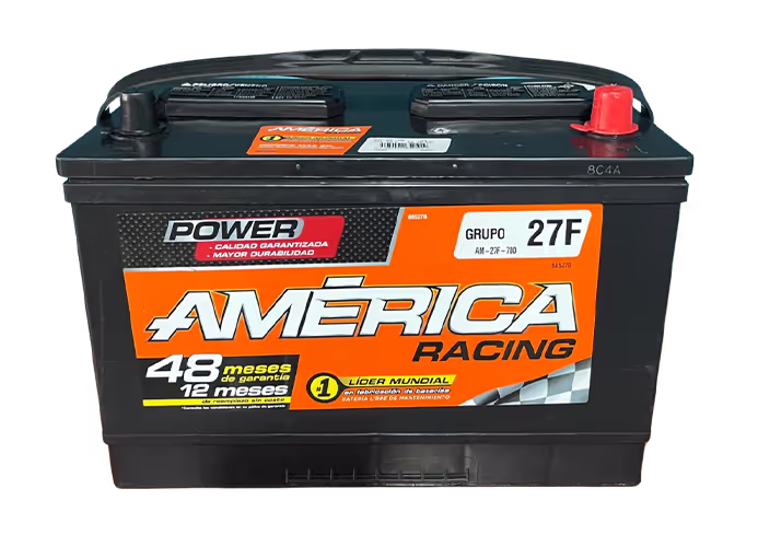 baterías automotrices, moto baterías y baterías para vehículos de servicio pesado, mostrando la variedad de productos, marcas reconocidas y el proceso de instalación en sucursales de Cobalto Acumuladores en el Estado de México. Incluye personal capacitado brindando asesoría y servicios de diagnóstico en talleres y tiendas, enfatizando calidad, servicio y atención especializada