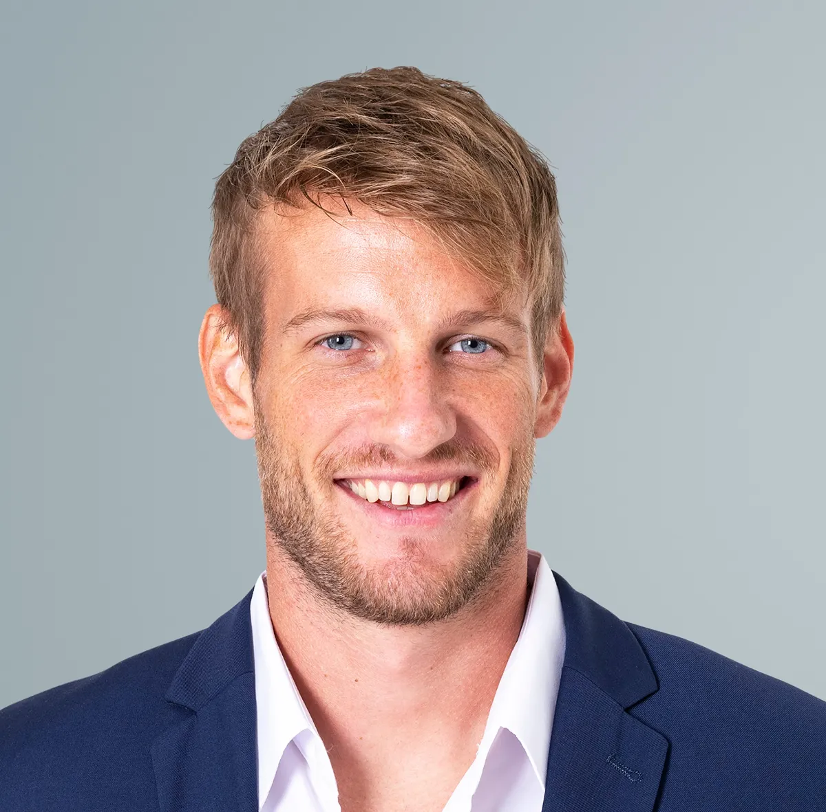 Smiling businessman wearing suit