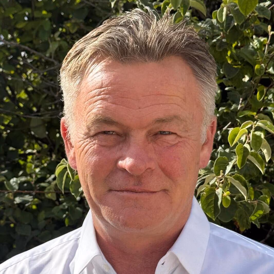 Bruce Holmes