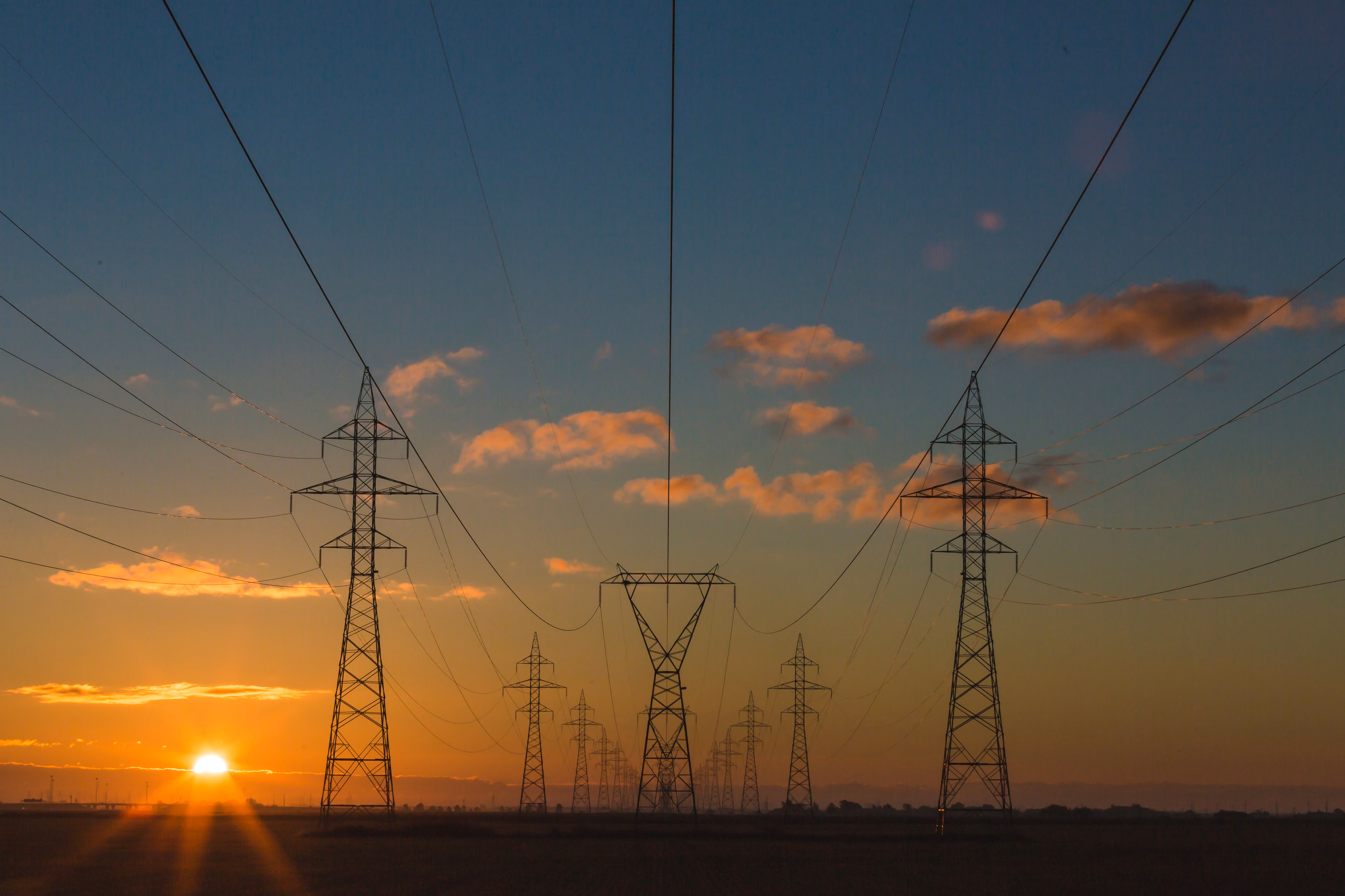 Ofgem sets out plans to back Renewable Energy Hubs in grid connections overhaul
