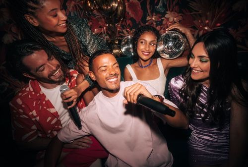 Group karaoke night in Chamonix, perfect for a stay with friends or family