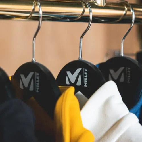 Vêtements Millet sur cintre