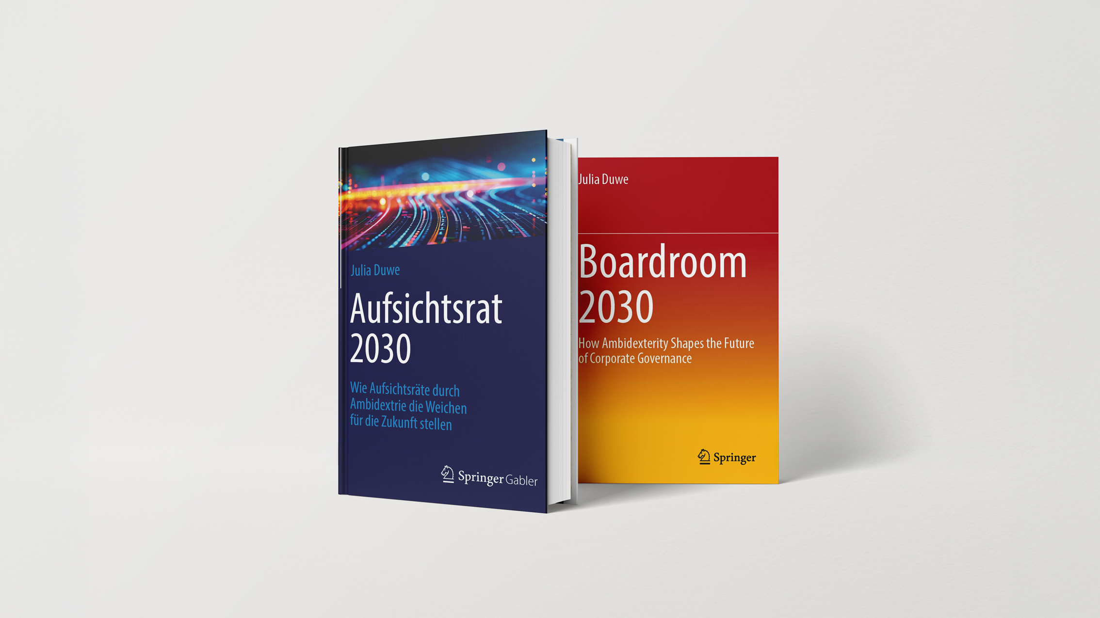 Ein blaues Buch mit dem Titel "Aufsichtsrat 2030" von Dr. Julia Duwe lehnt an einer weißen Wand