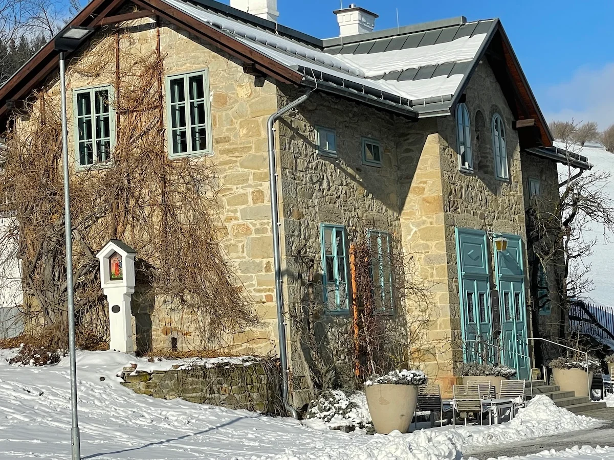 Ein schönes Haus im Grünen von Thomas Rudelt, freiberuflich